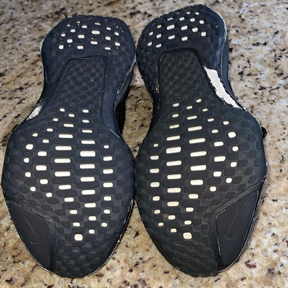 Nike ZoomX Invincible Run 3 - Picture 7 of 12